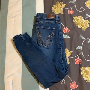 Hollister mid-rise super skinny jeans size 7S